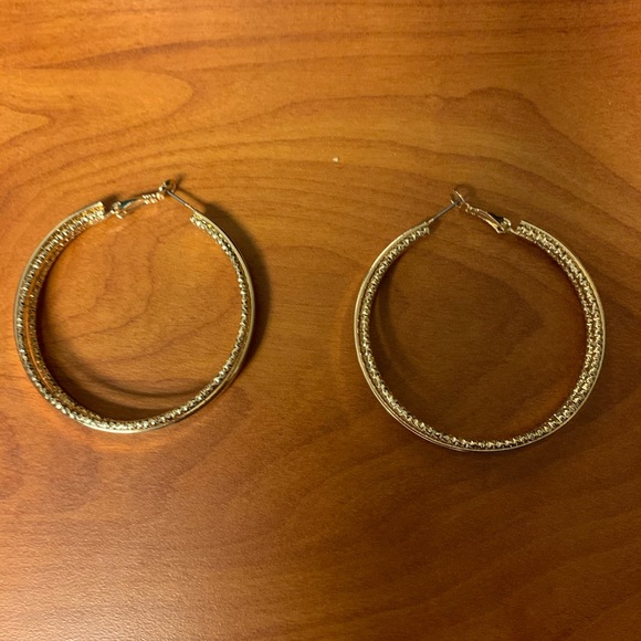 Gold Earrings - Picture 2 of 3